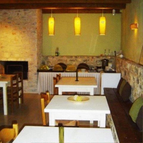 Vlyhada Guesthouse Pyrgos Dirou Экстерьер фото